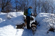 12 In decisa salita sul sent. 534A ben innevato